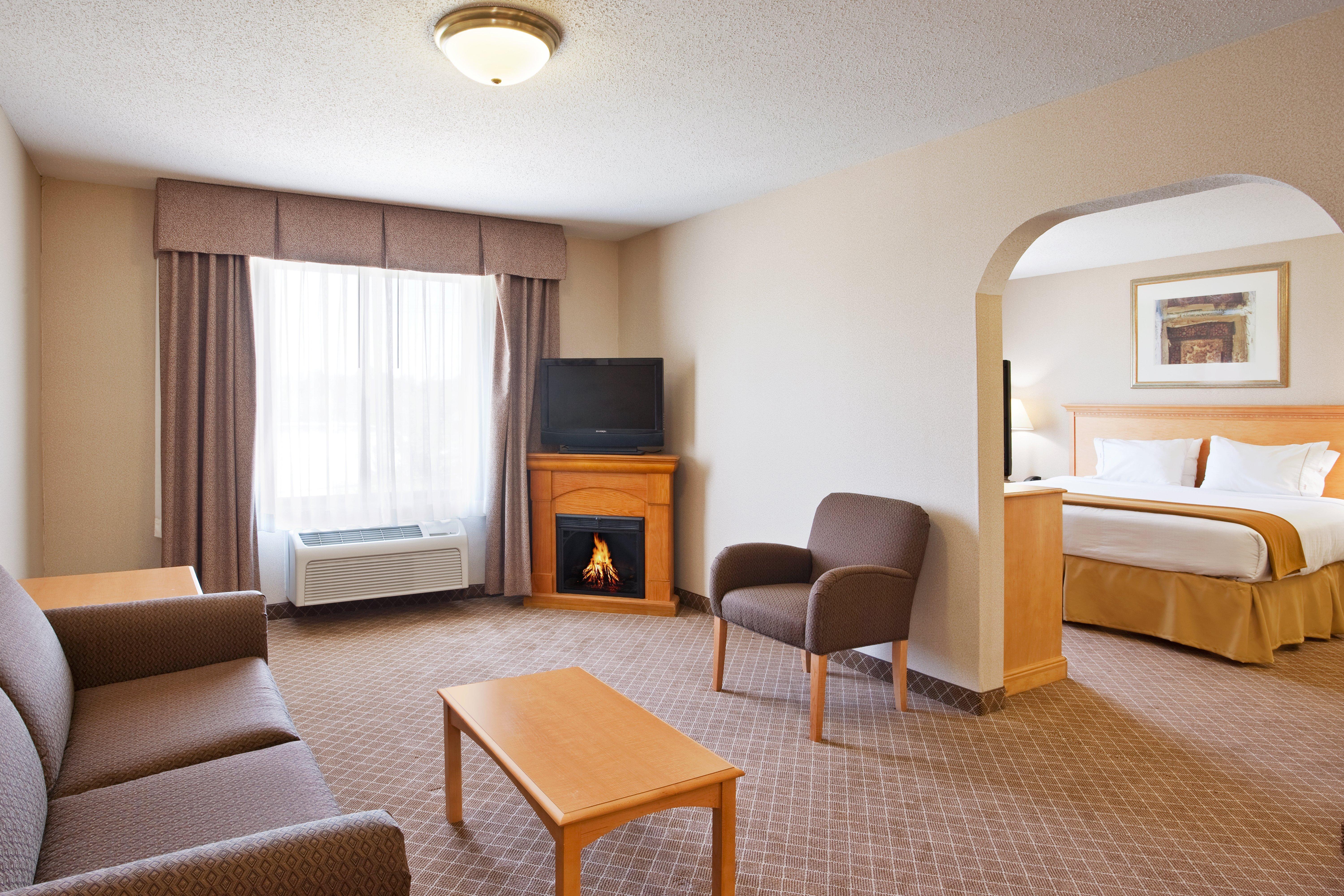 Holiday Inn Express Hotel & Suites Chesterfield - Selfridge Area By Ihg מראה חיצוני תמונה