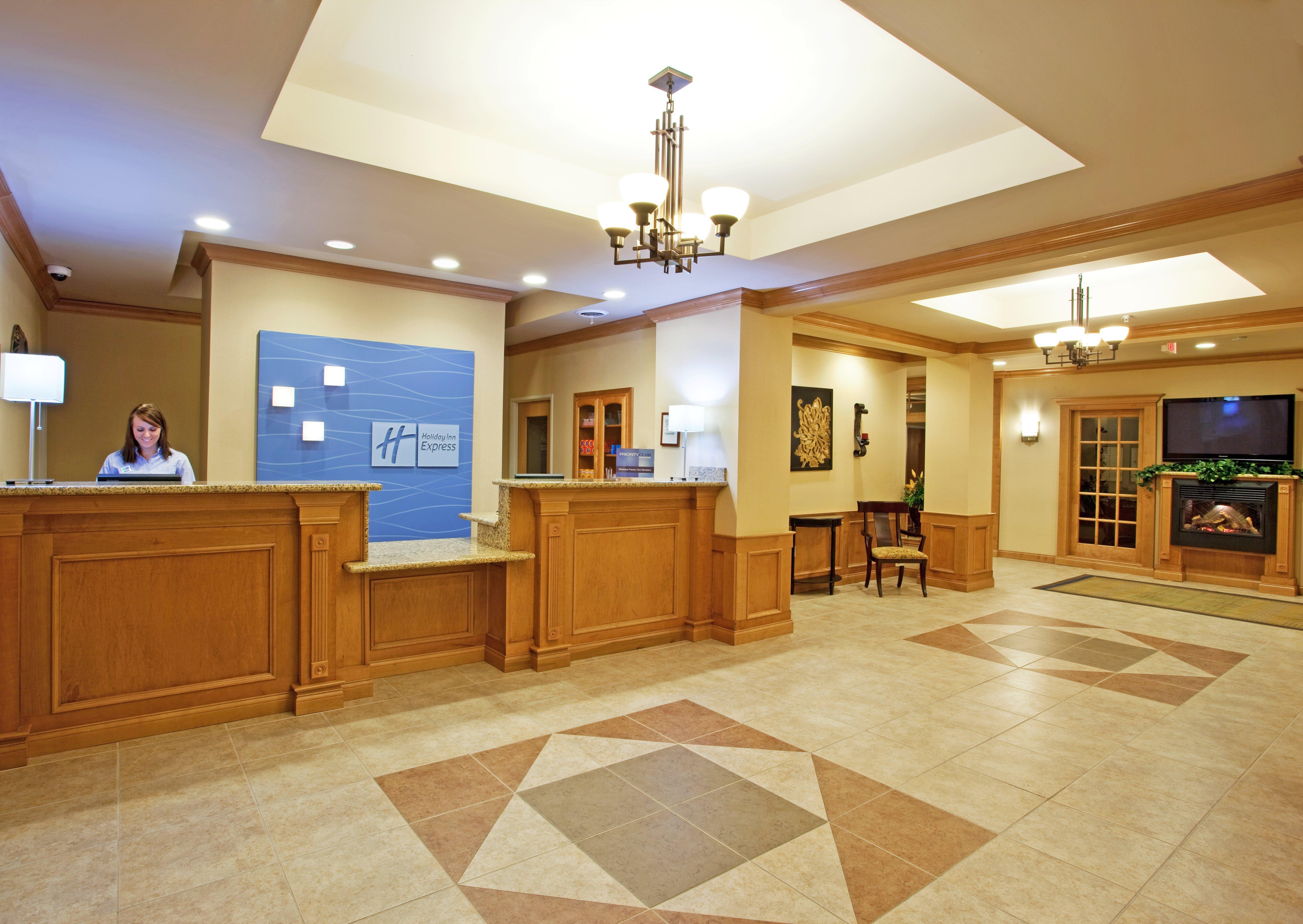 Holiday Inn Express Hotel & Suites Chesterfield - Selfridge Area By Ihg מראה חיצוני תמונה