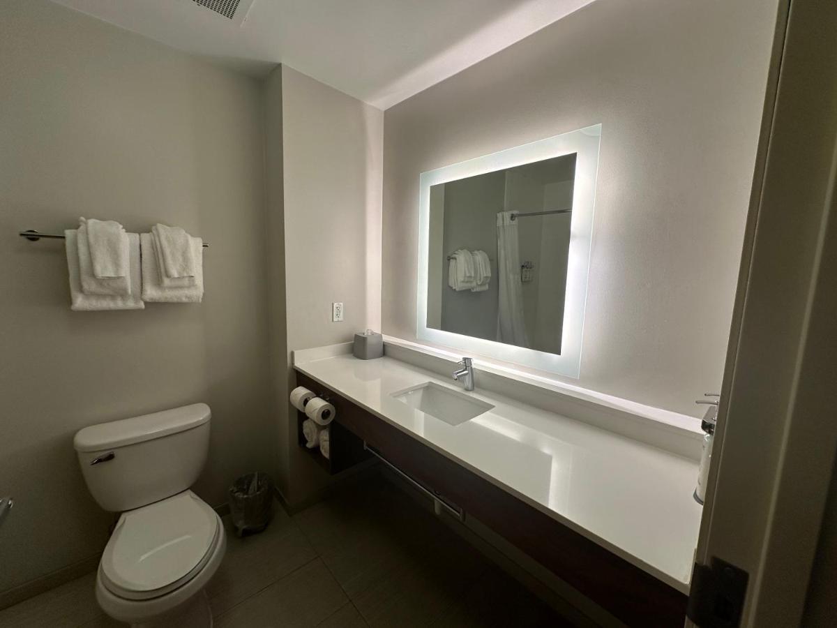 Holiday Inn Express Hotel & Suites Chesterfield - Selfridge Area By Ihg מראה חיצוני תמונה