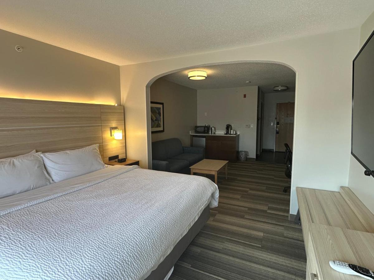 Holiday Inn Express Hotel & Suites Chesterfield - Selfridge Area By Ihg מראה חיצוני תמונה